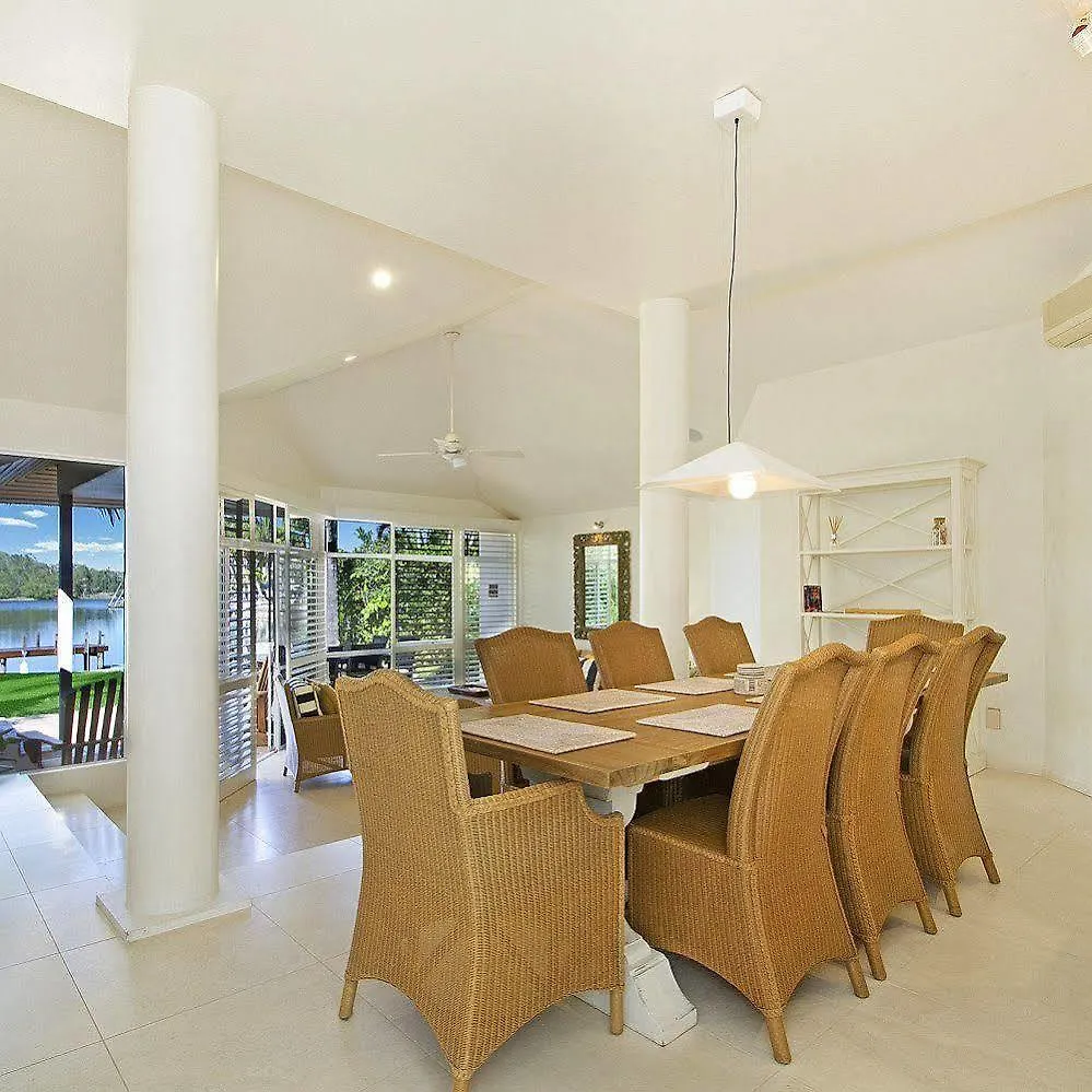 Willa 43 Cooran Court Noosa